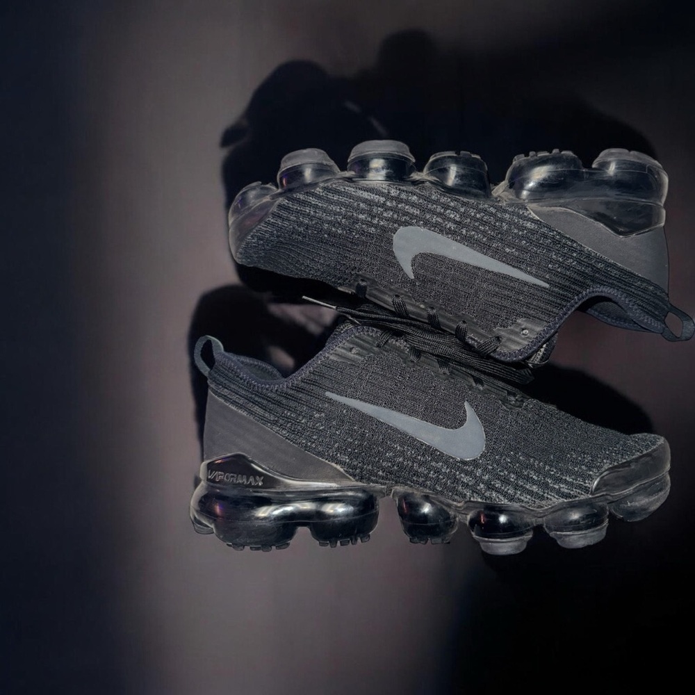 Nike Men's Gray and Black VaporMax Sneakers